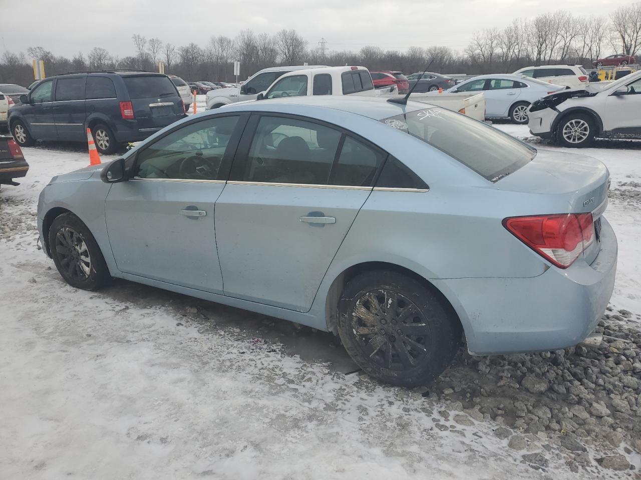2011 Chevrolet Cruze - Image 2