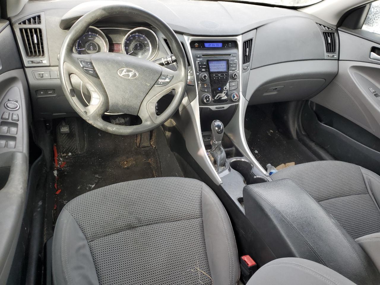 2011 Hyundai Sonata - Image 8