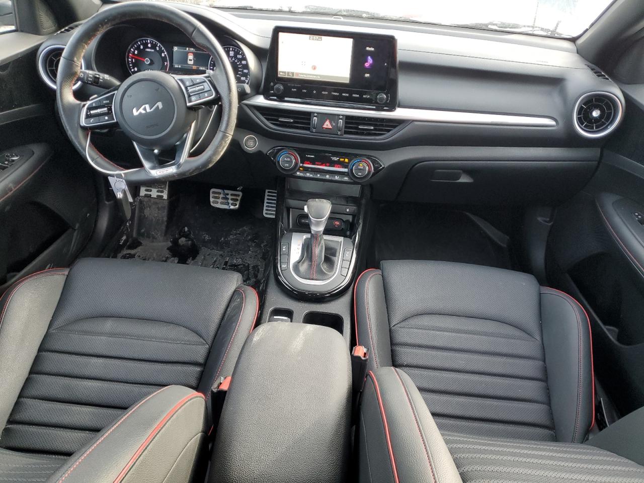 2024 Kia Forte - Image 8