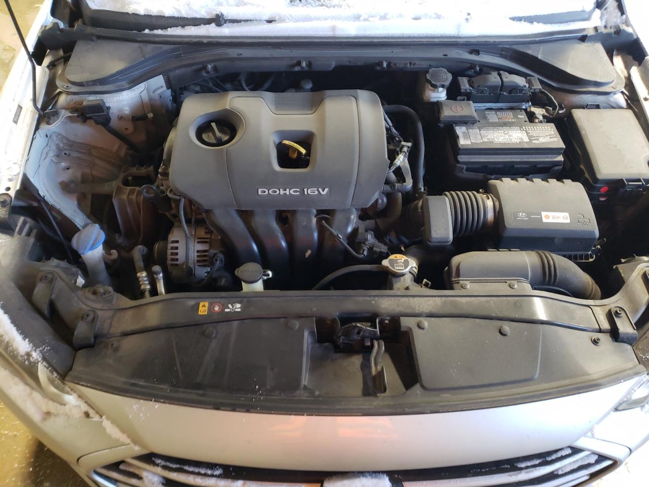 2017 Hyundai Elantra - Image 11