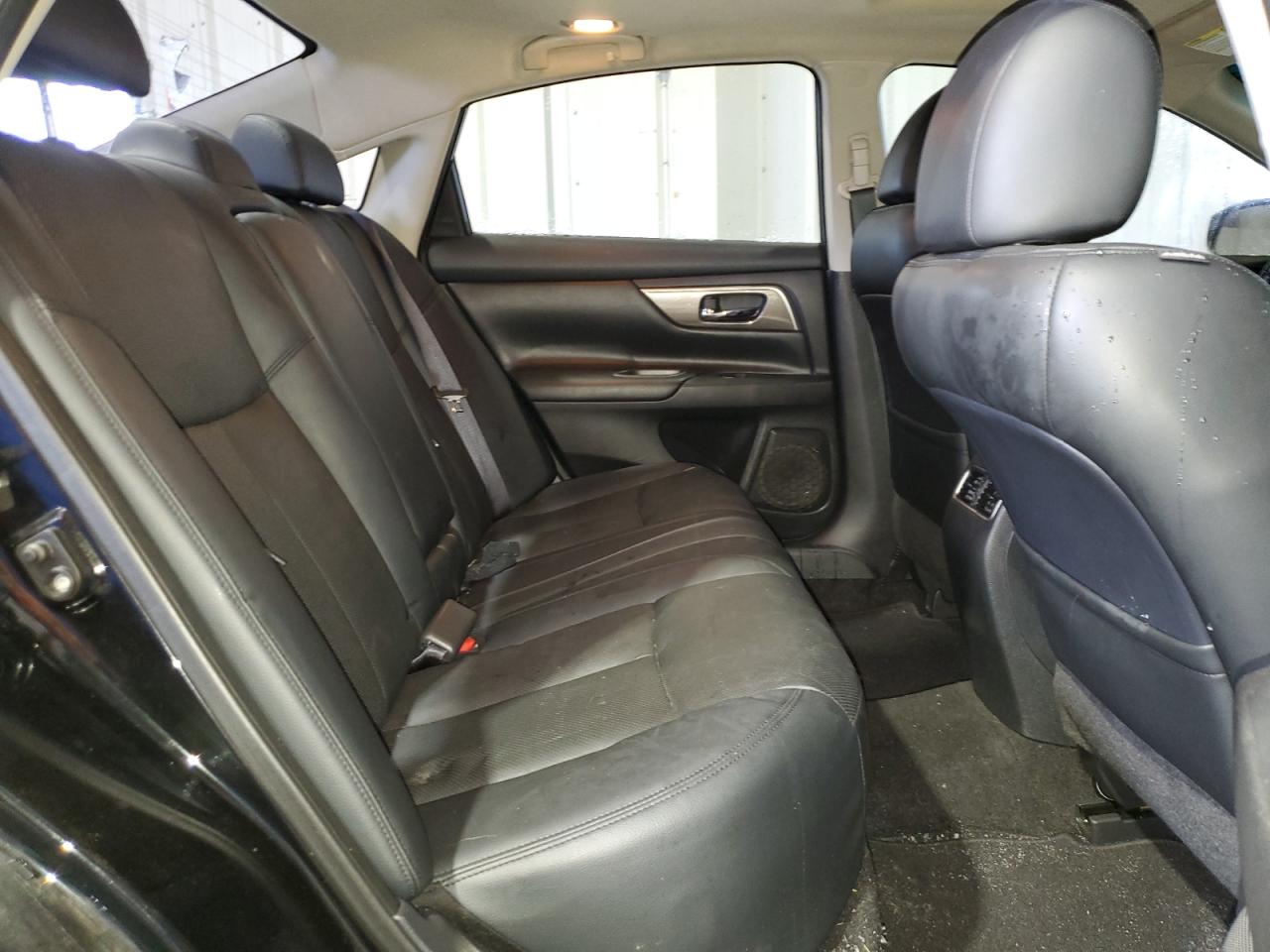 2015 Nissan Altima - Image 10