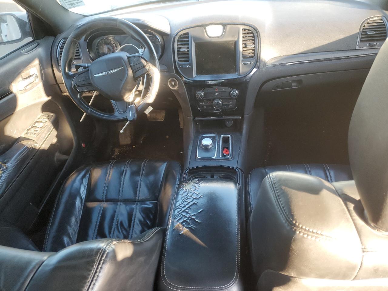2015 Chrysler 300 - Image 8