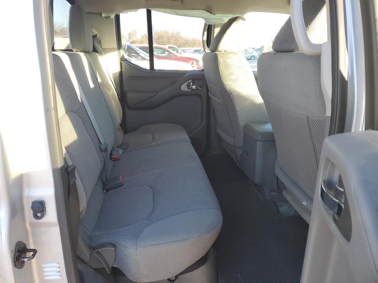 2016 Nissan Navara (Frontier) - Image 10