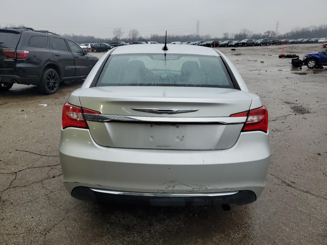 2012 Chrysler 200 - Image 6