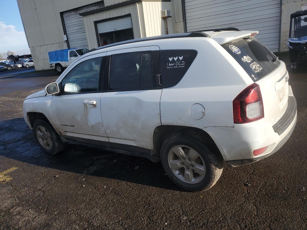 VIN 1C4NJCEA6GD666708 2016 JEEP COMPASS no.2