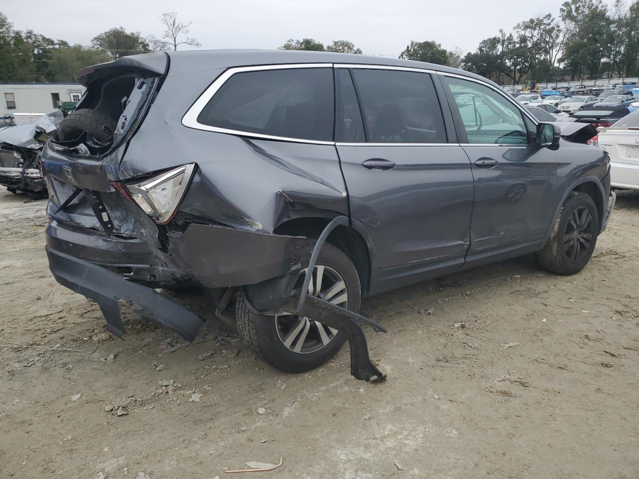 2016 Honda Pilot - Image 3