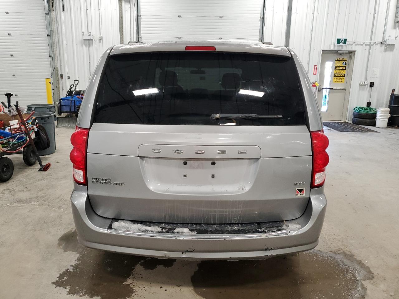 2015 Dodge Caravan - Image 6