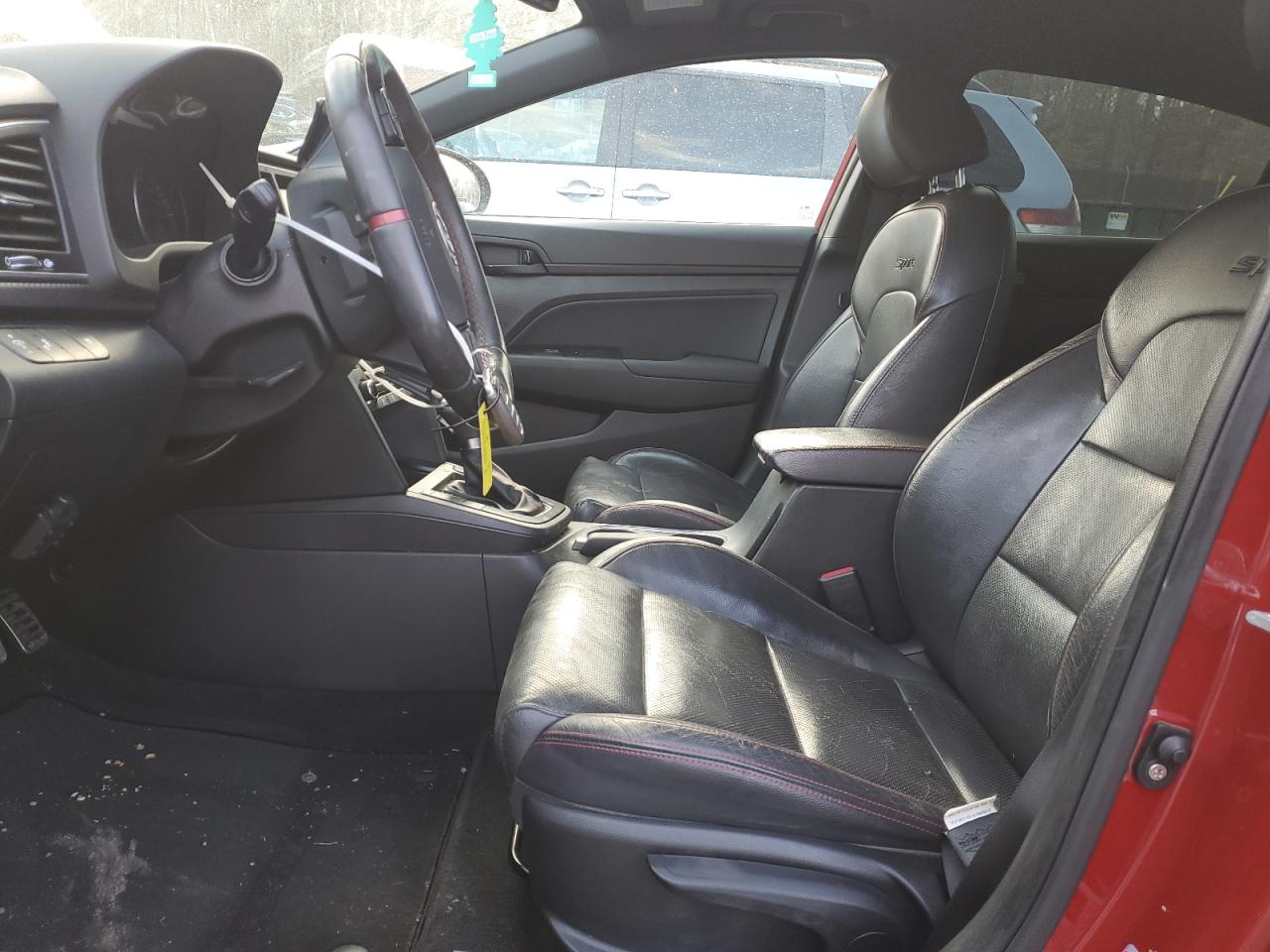 2017 Hyundai Elantra - Image 7