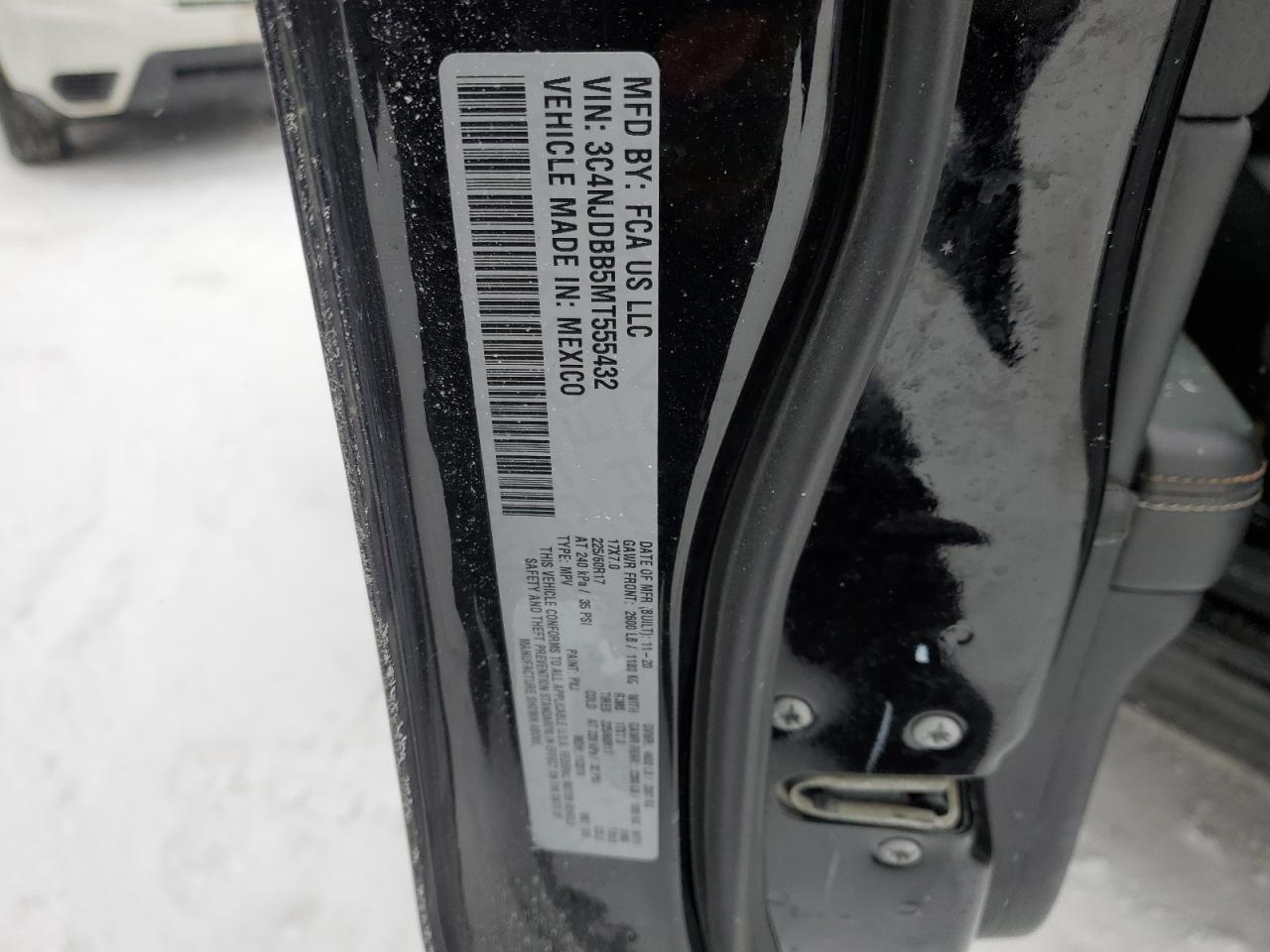 2021 Jeep Compass - Image 16