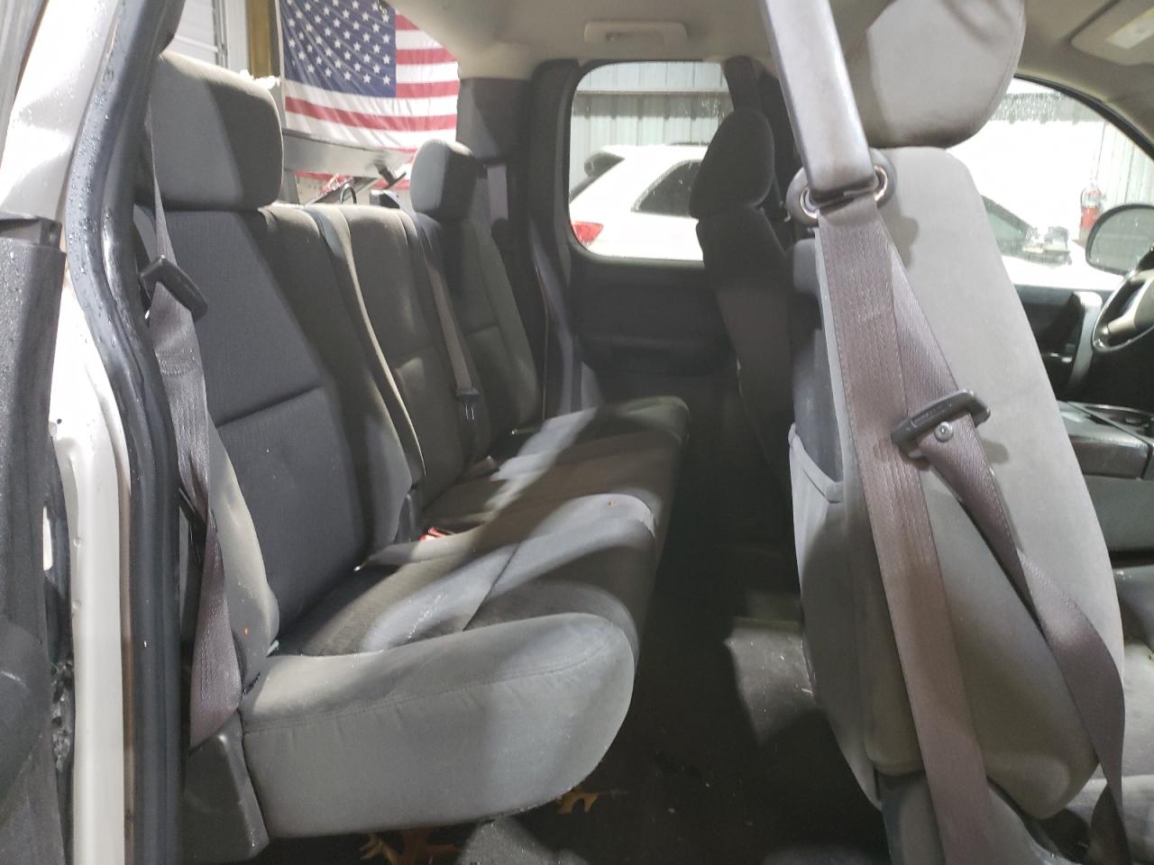 2009 Chevrolet Silverado - Image 10