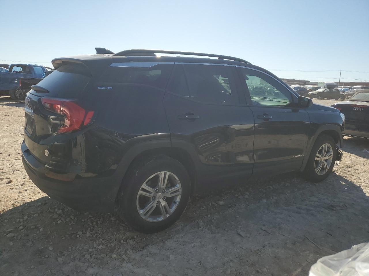 2018 GMC Terrain - Image 3