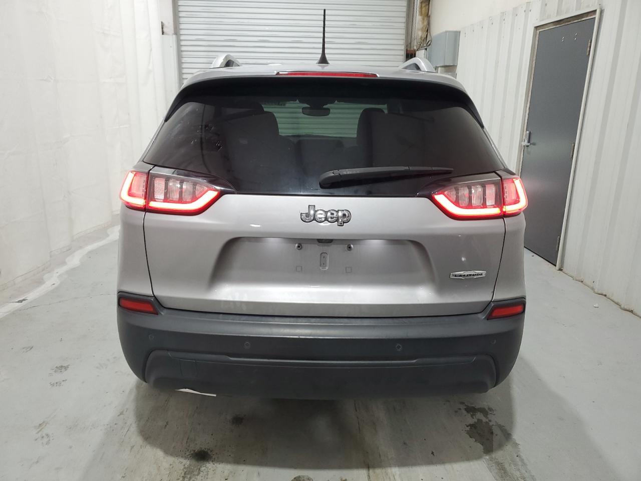 2019 Jeep Grand Cherokee - Image 6
