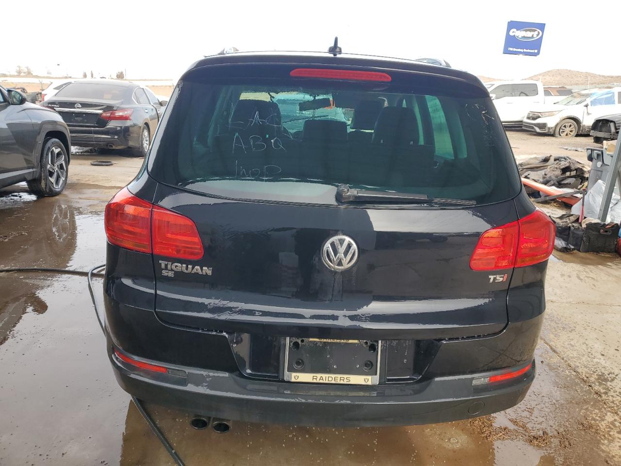 VIN WVGRV7AX4HK015271 2017 VOLKSWAGEN TIGUAN no.6