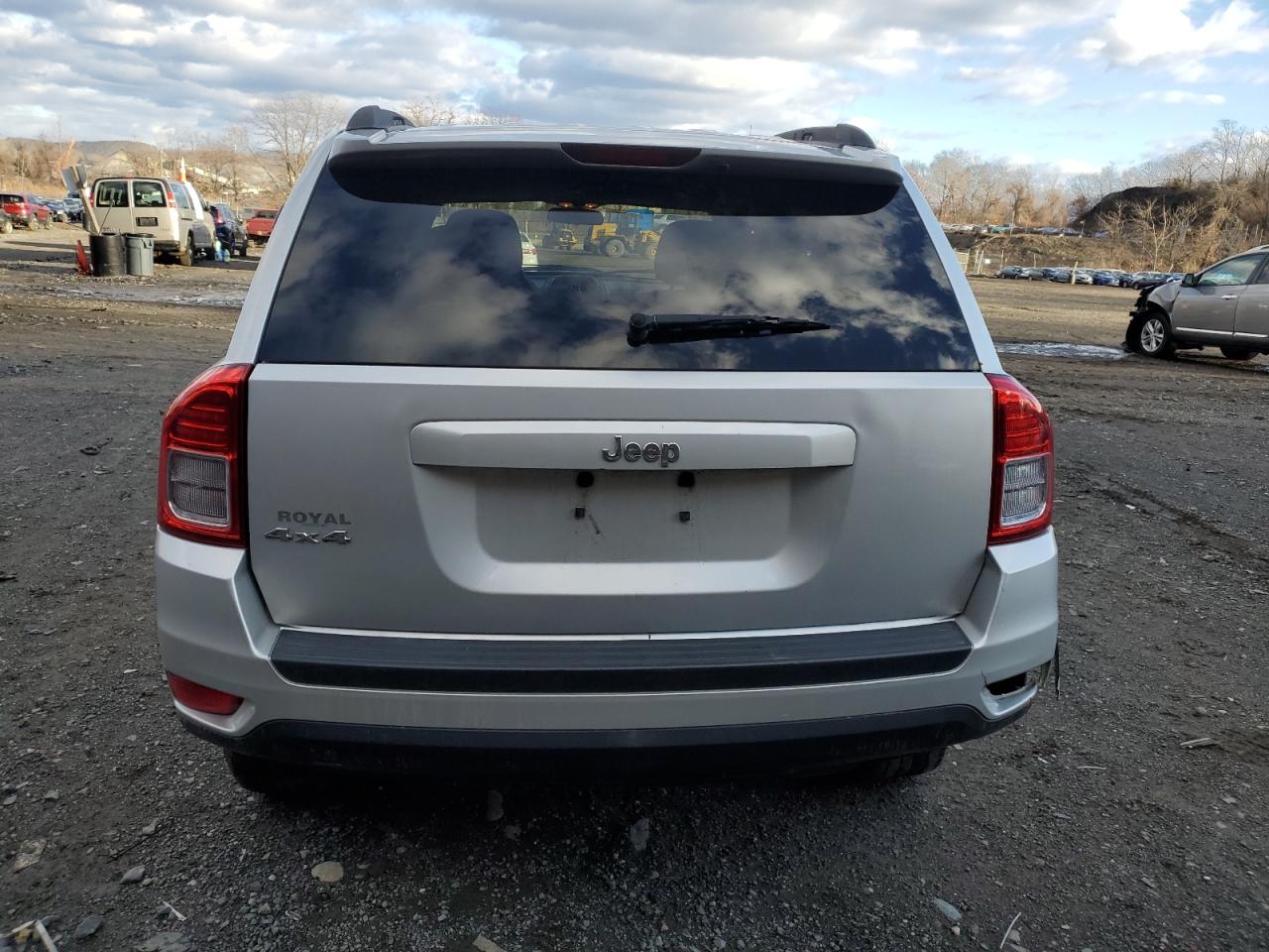2011 Jeep Compass - Image 6