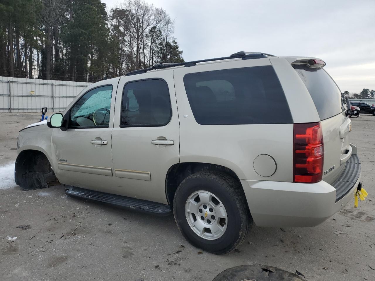 2013 Chevrolet Tahoe - Image 2