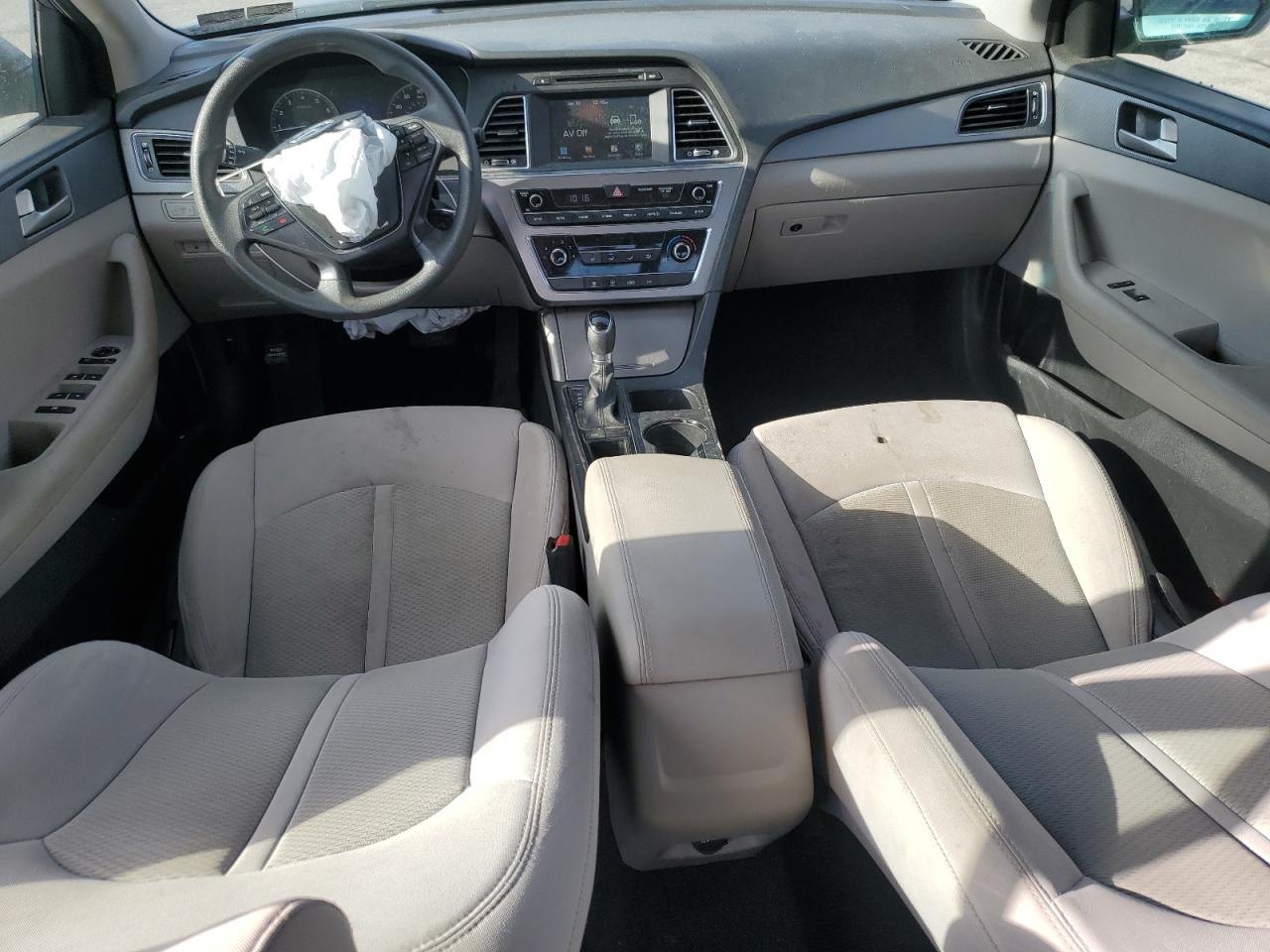 2017 Hyundai Sonata - Image 8