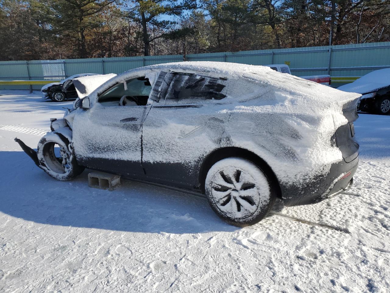 Tesla Model Y 2024 -auction- 1
