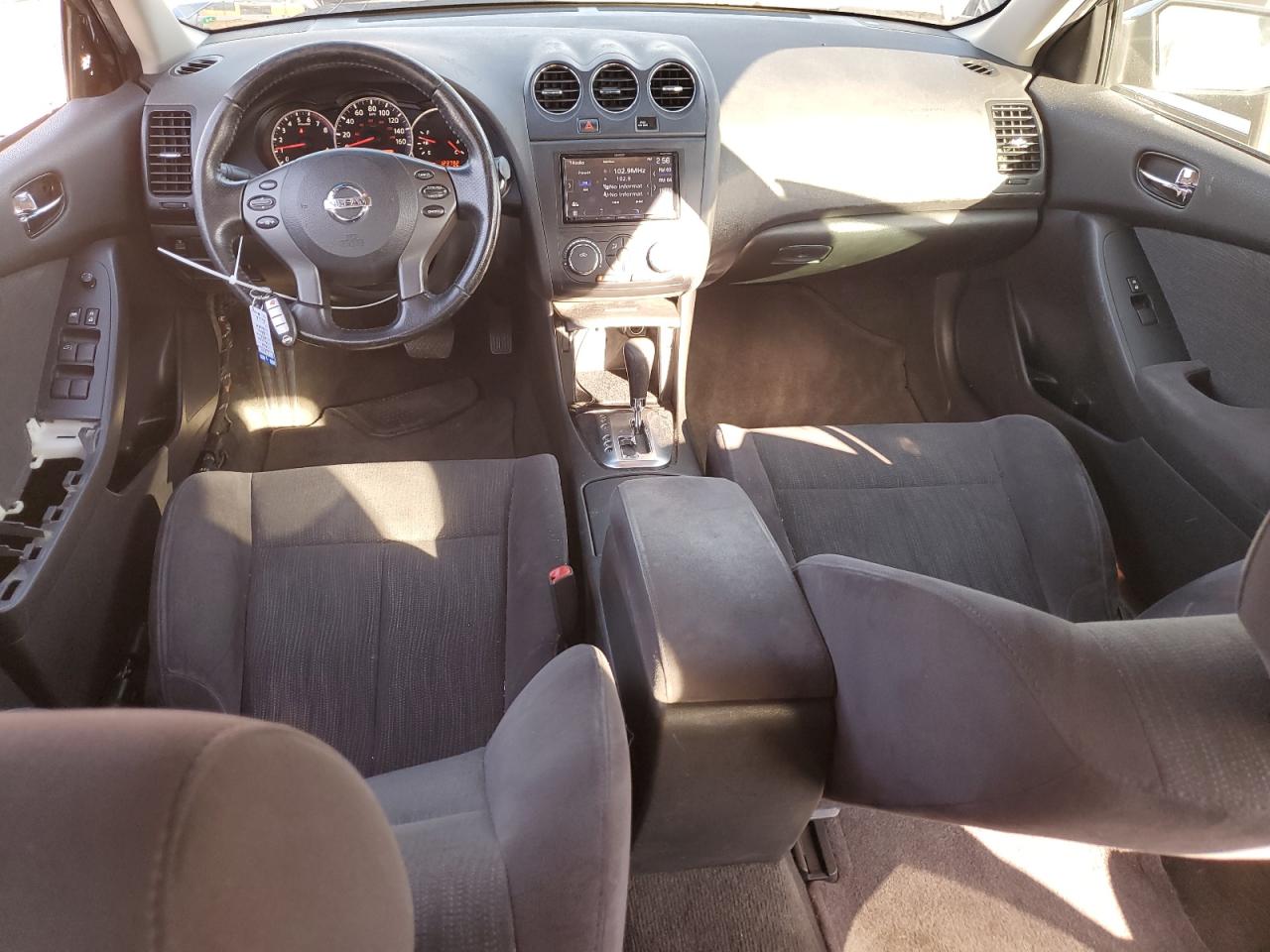 2011 Nissan Altima - Image 8