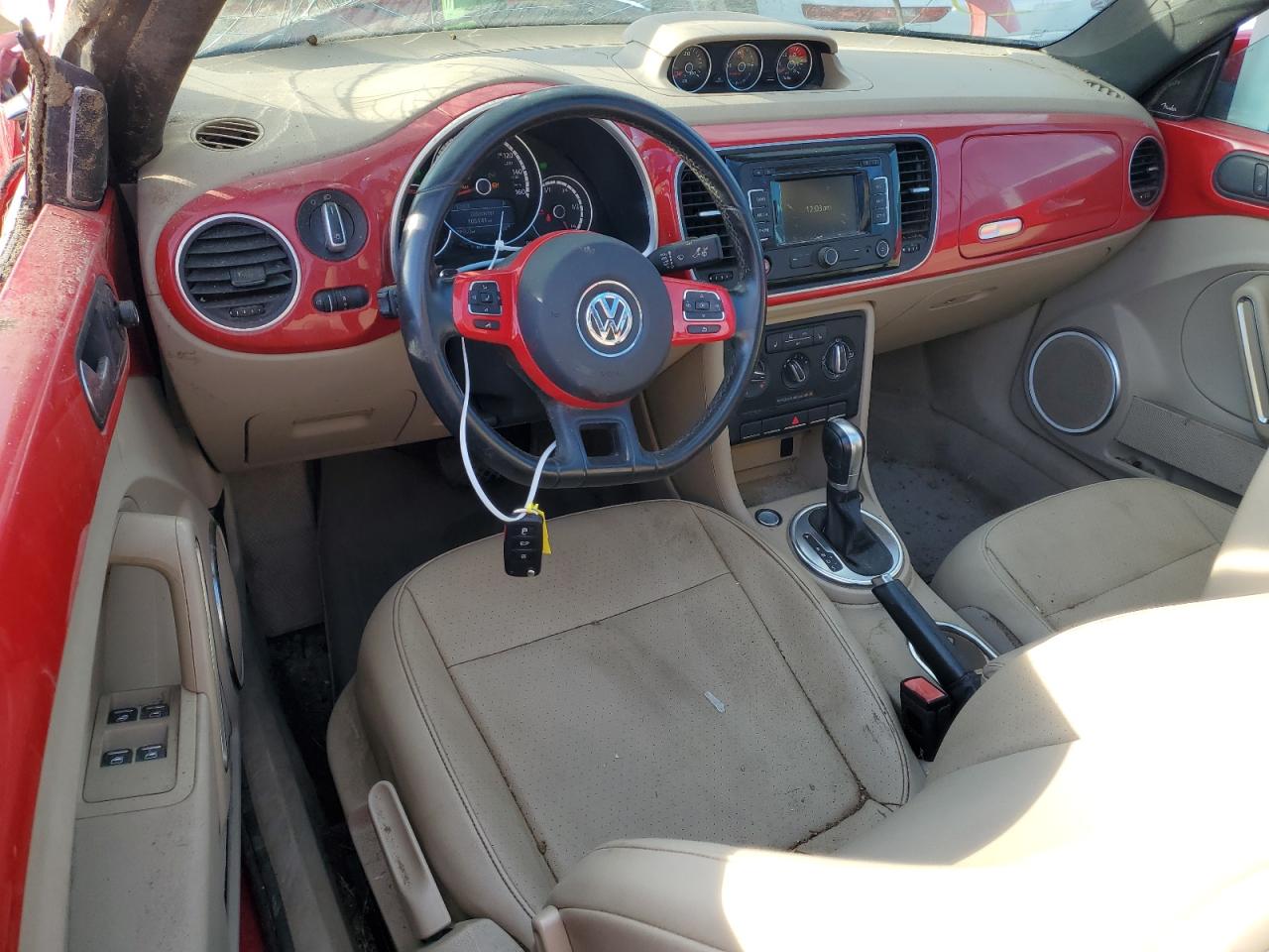 VIN 3VW5A7AT7FM808465 2015 VOLKSWAGEN BEETLE no.8