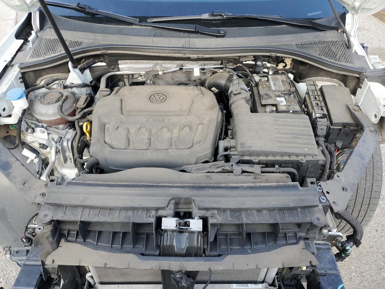 2021 Volkswagen Tiguan - Image 12