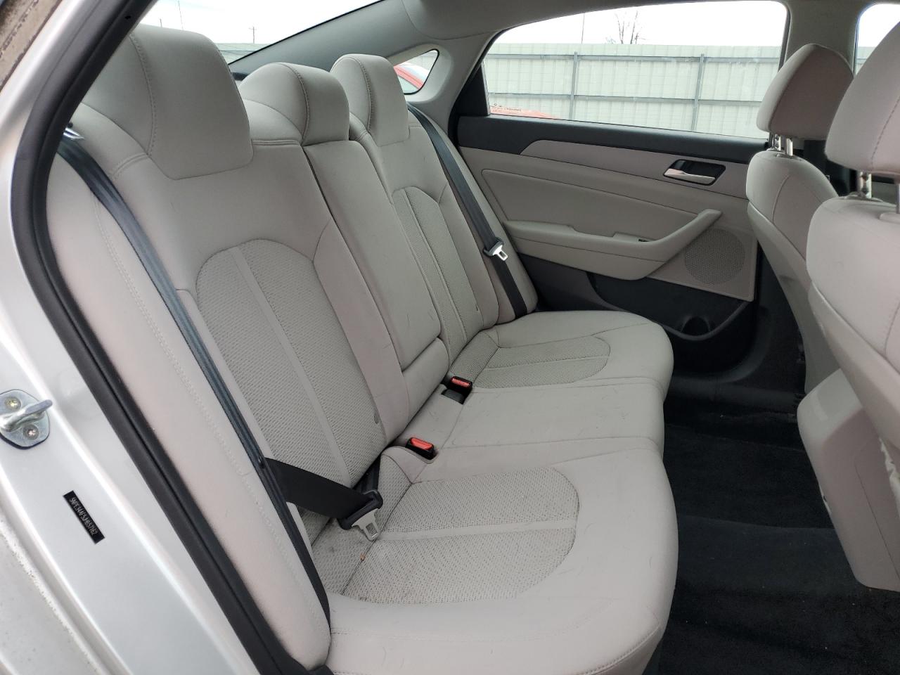 2018 Hyundai Sonata - Image 10