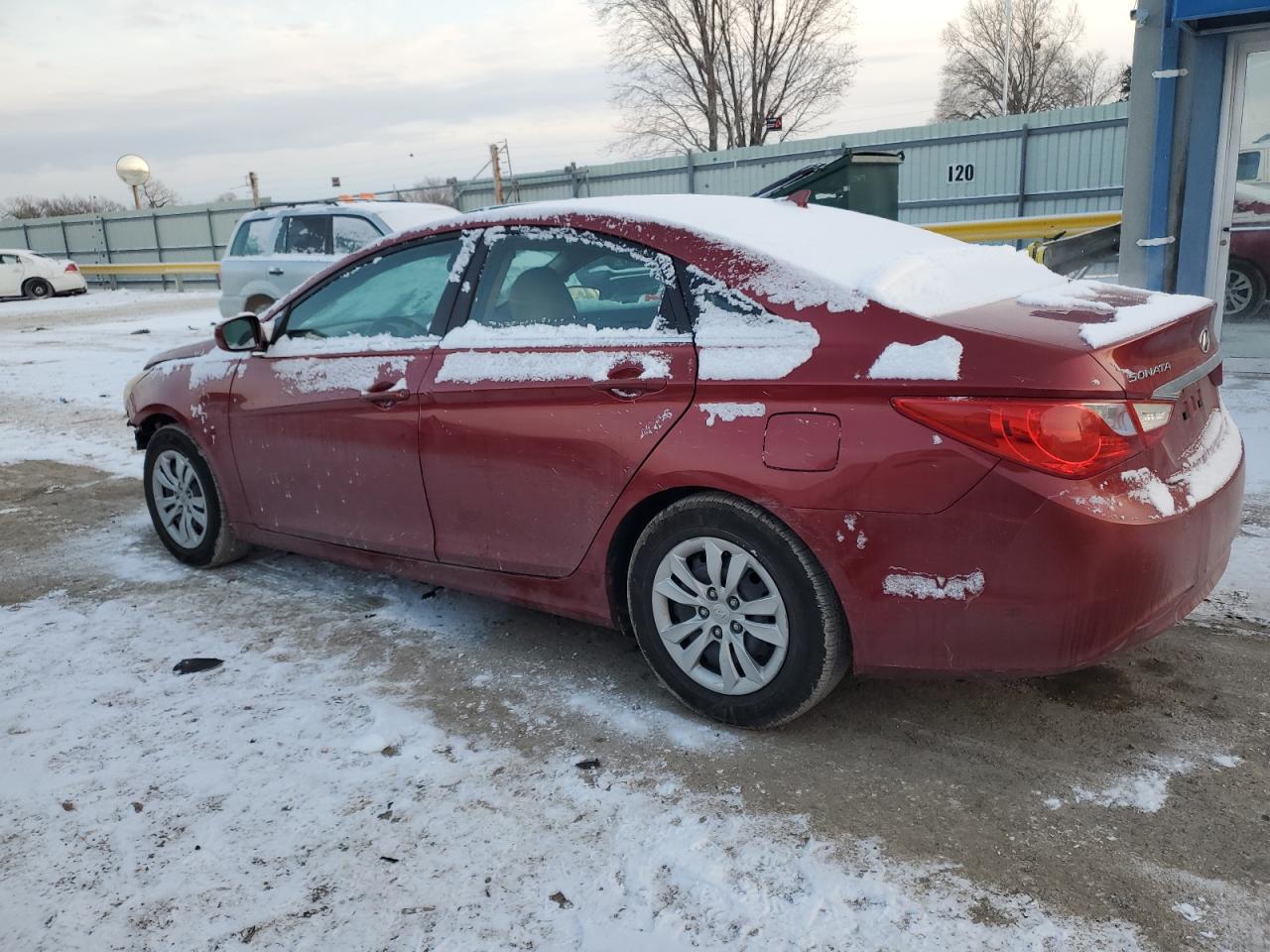 2011 Hyundai Sonata - Image 2