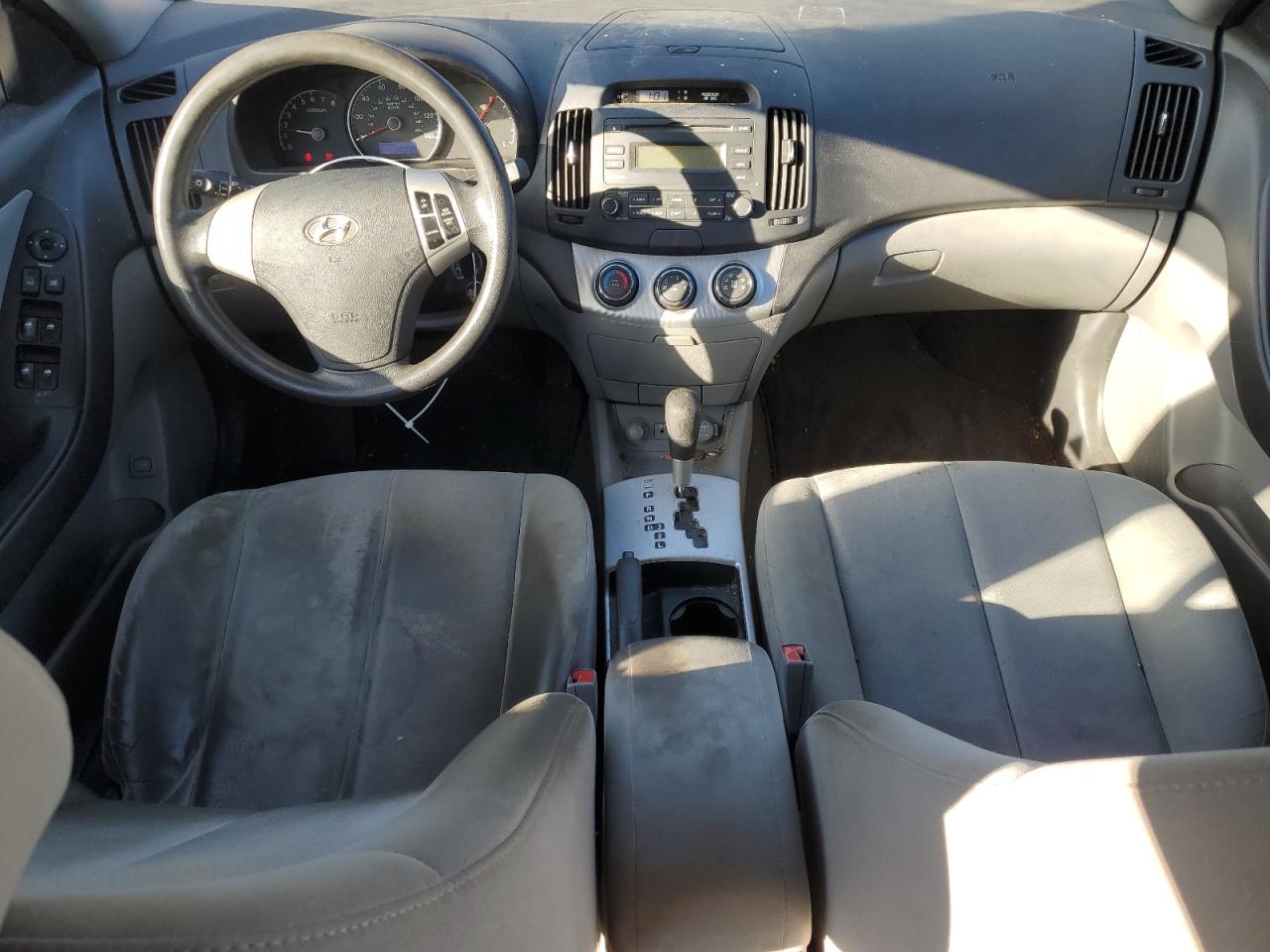 2009 Hyundai Elantra - Image 8