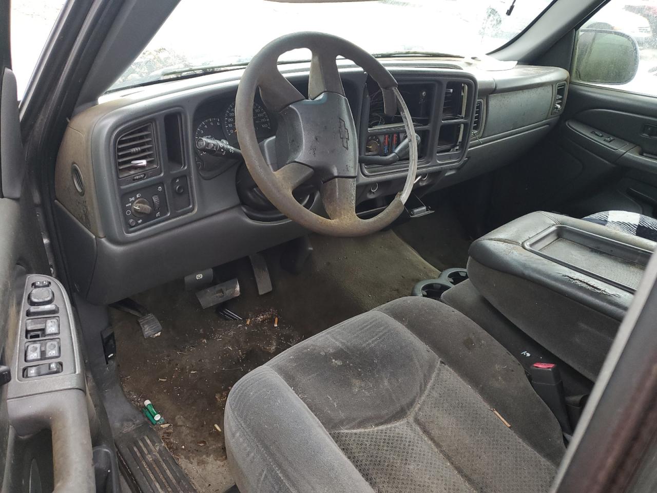 2007 Chevrolet Silverado - Image 8