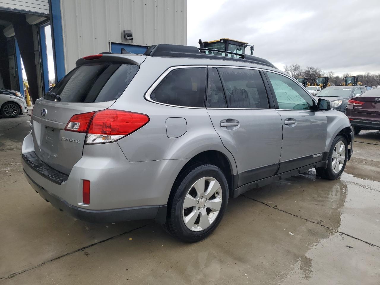 2011 Subaru Outback - Image 3