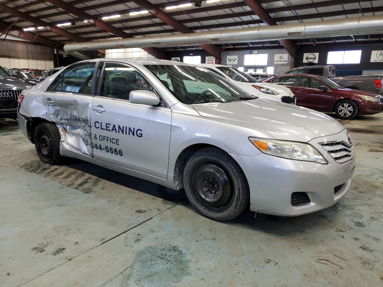 2010 Toyota Camry - Image 4