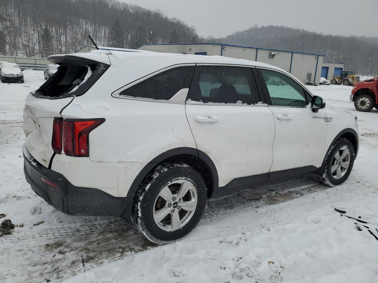 2023 Kia Sorento - Image 3