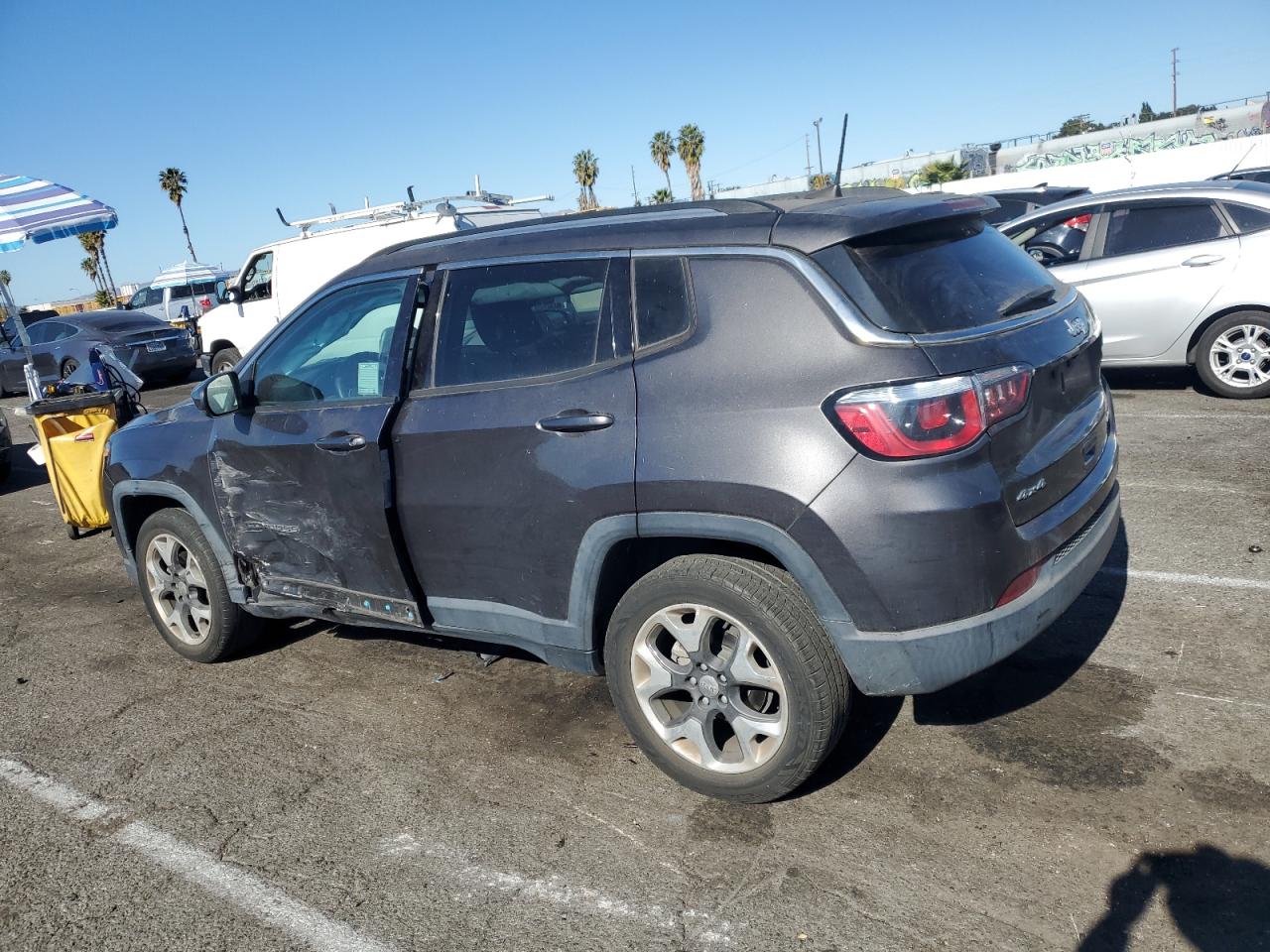 2019 Jeep Compass - Image 2