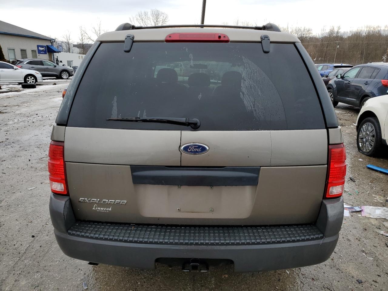 2004 Ford Explorer - Image 6