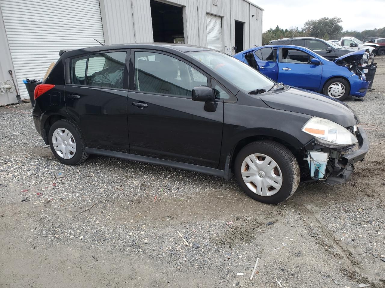 2011 Nissan Versa - Image 4