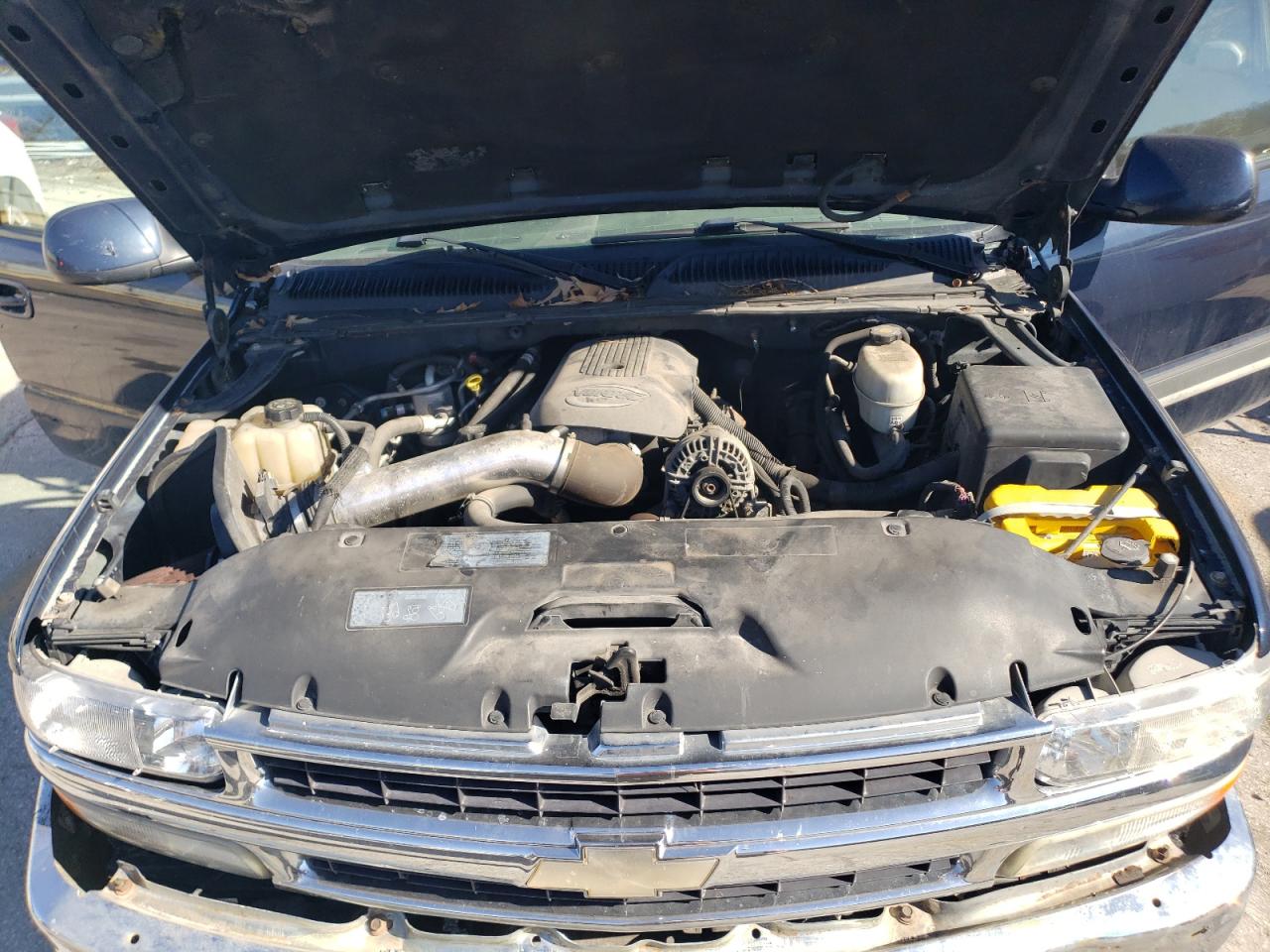 2006 Chevrolet Suburban - Image 12