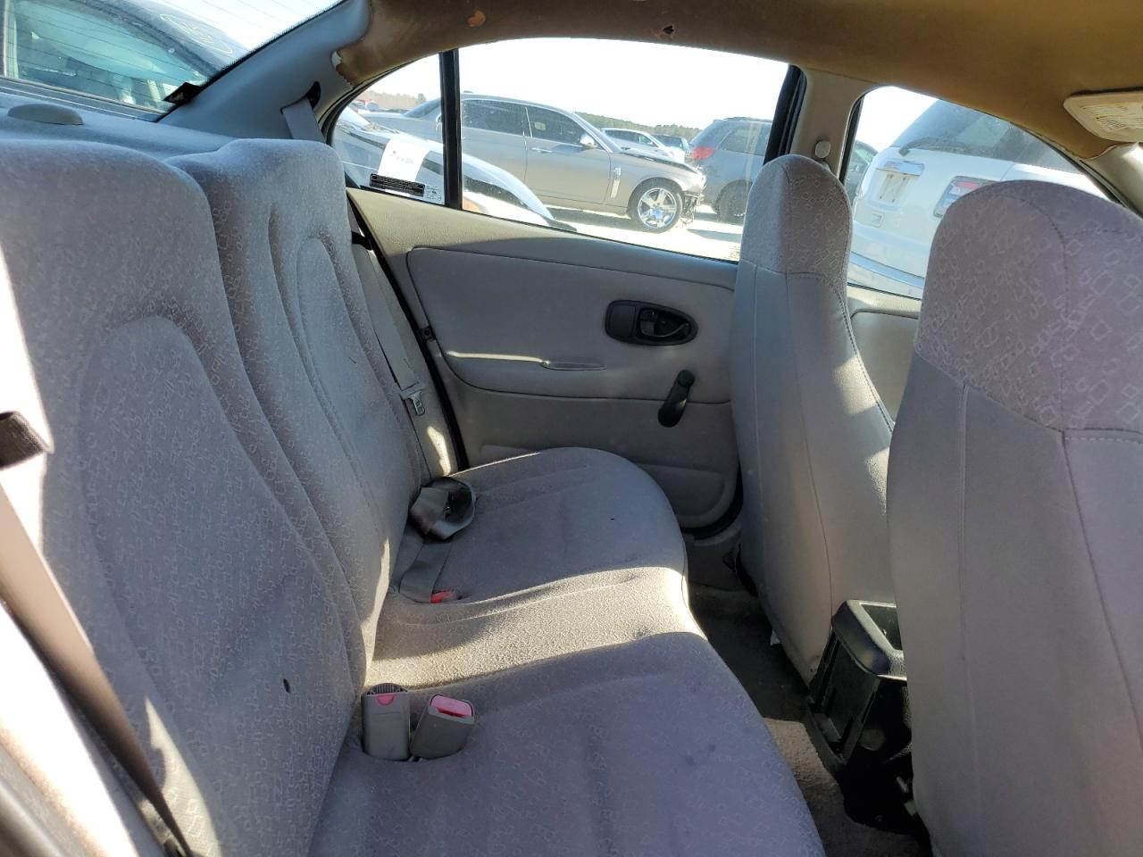 2002 Saturn SL - Image 10
