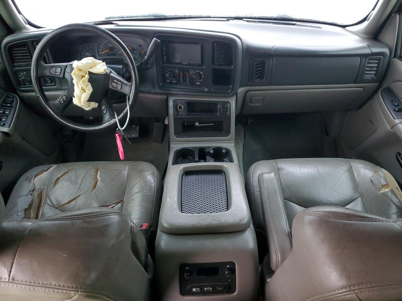 2004 Chevrolet Suburban K1500 VIN: 3GNFK16Z64G108020 Lot: 43132865