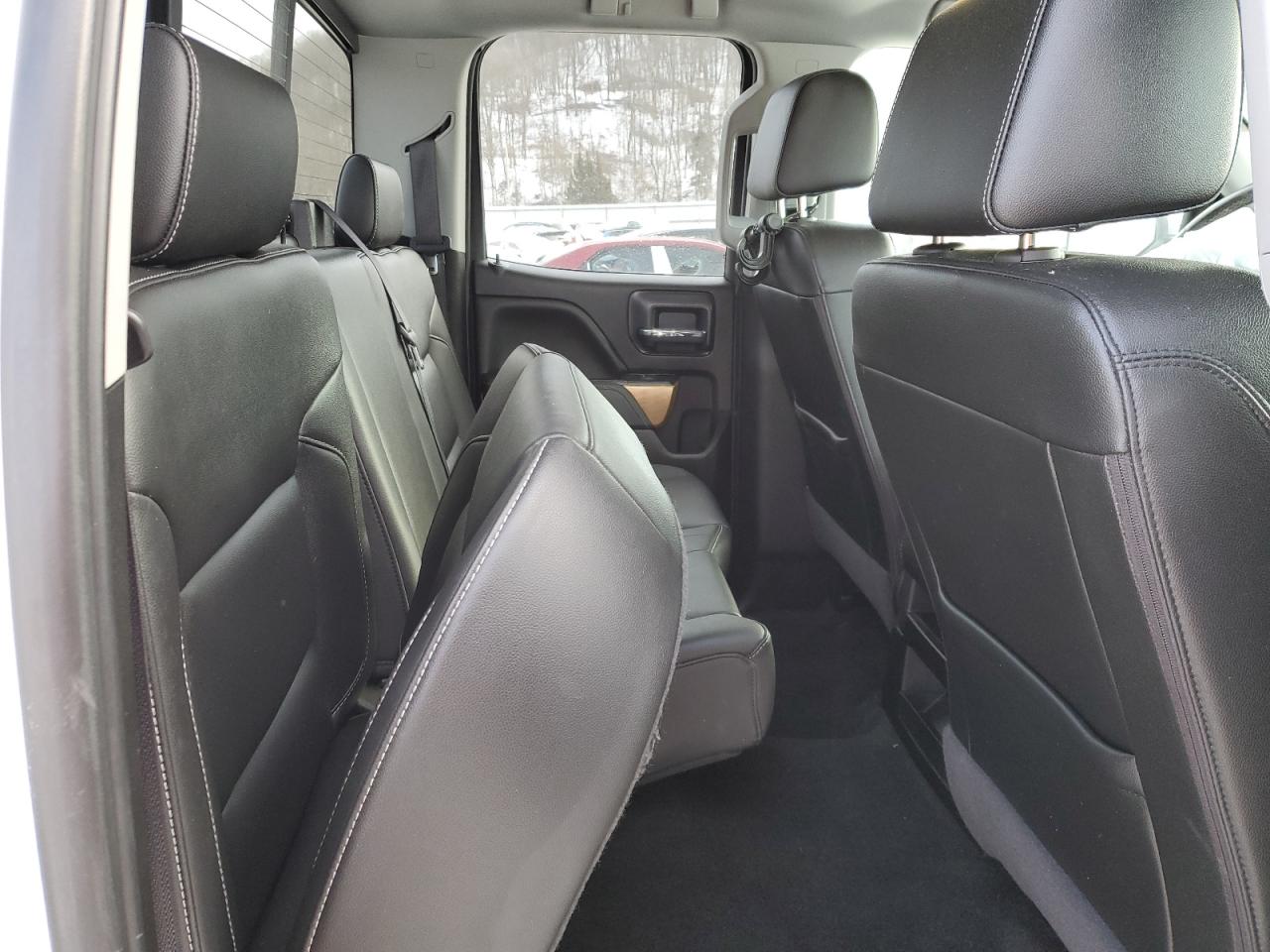 2018 Chevrolet Silverado - Image 11