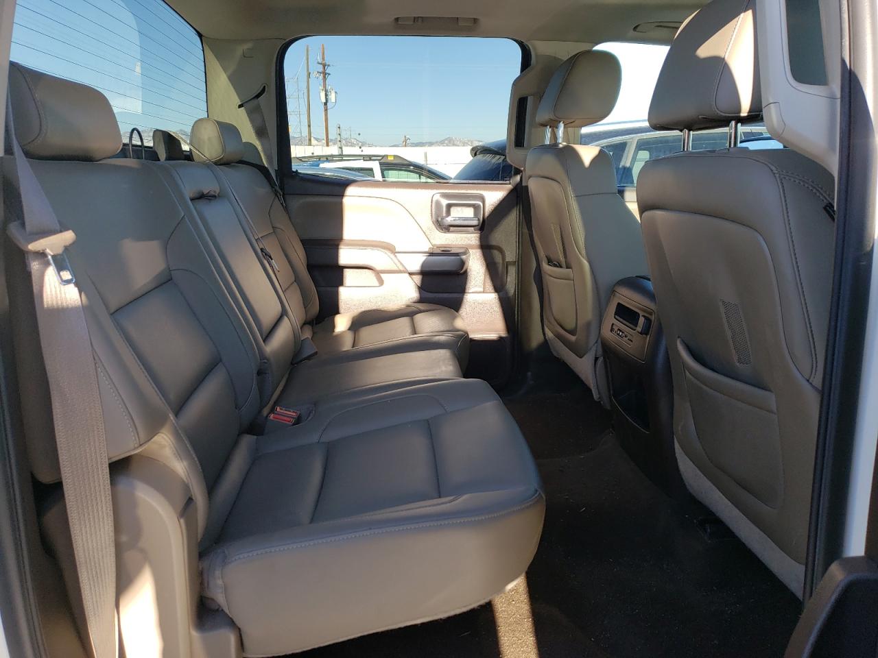 2014 Chevrolet Silverado - Image 10