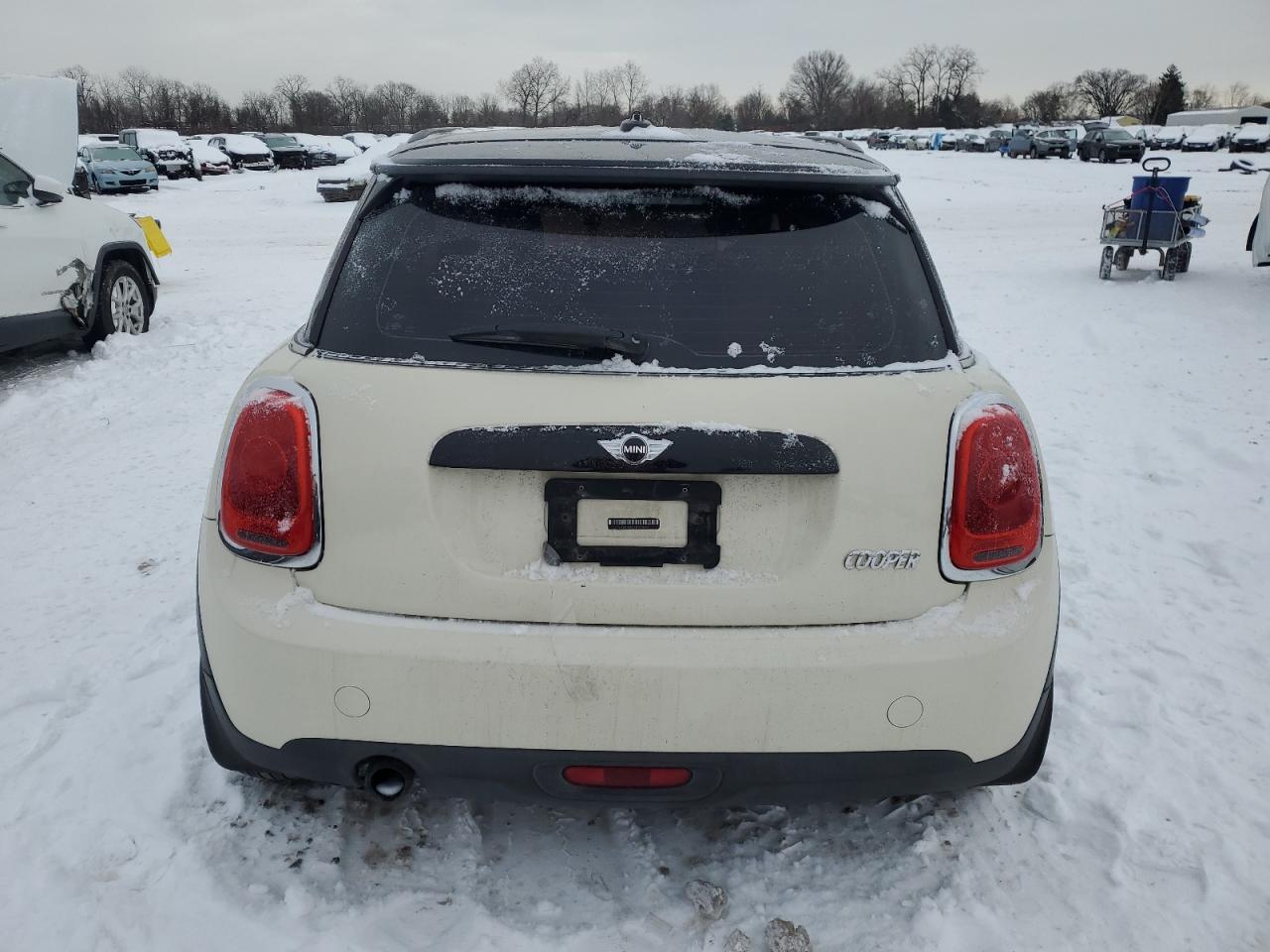 2017 Mini Cooper VIN: WMWXP5C54H2D16306 Lot: 85784484