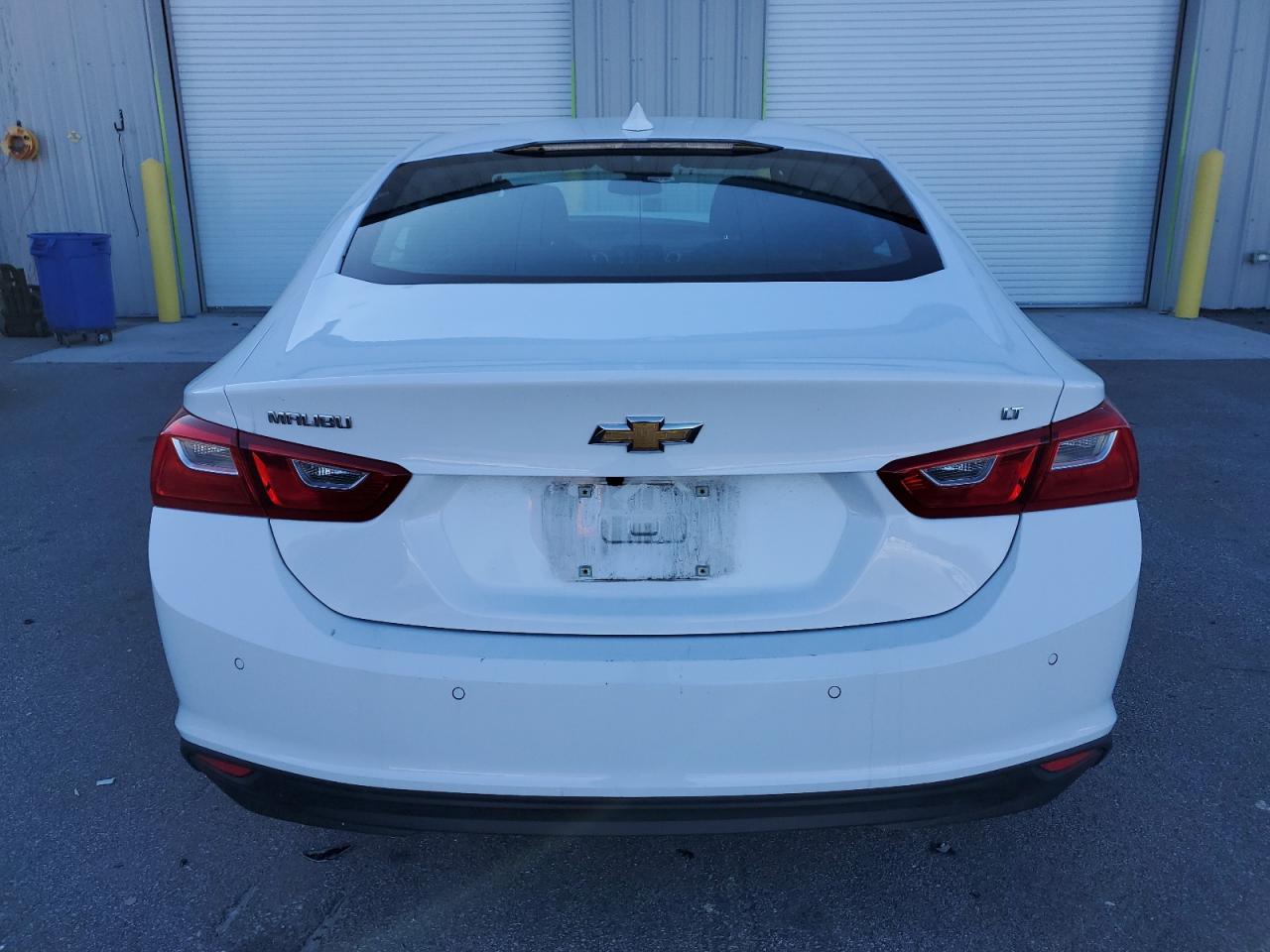 2023 Chevrolet Malibu - Image 6