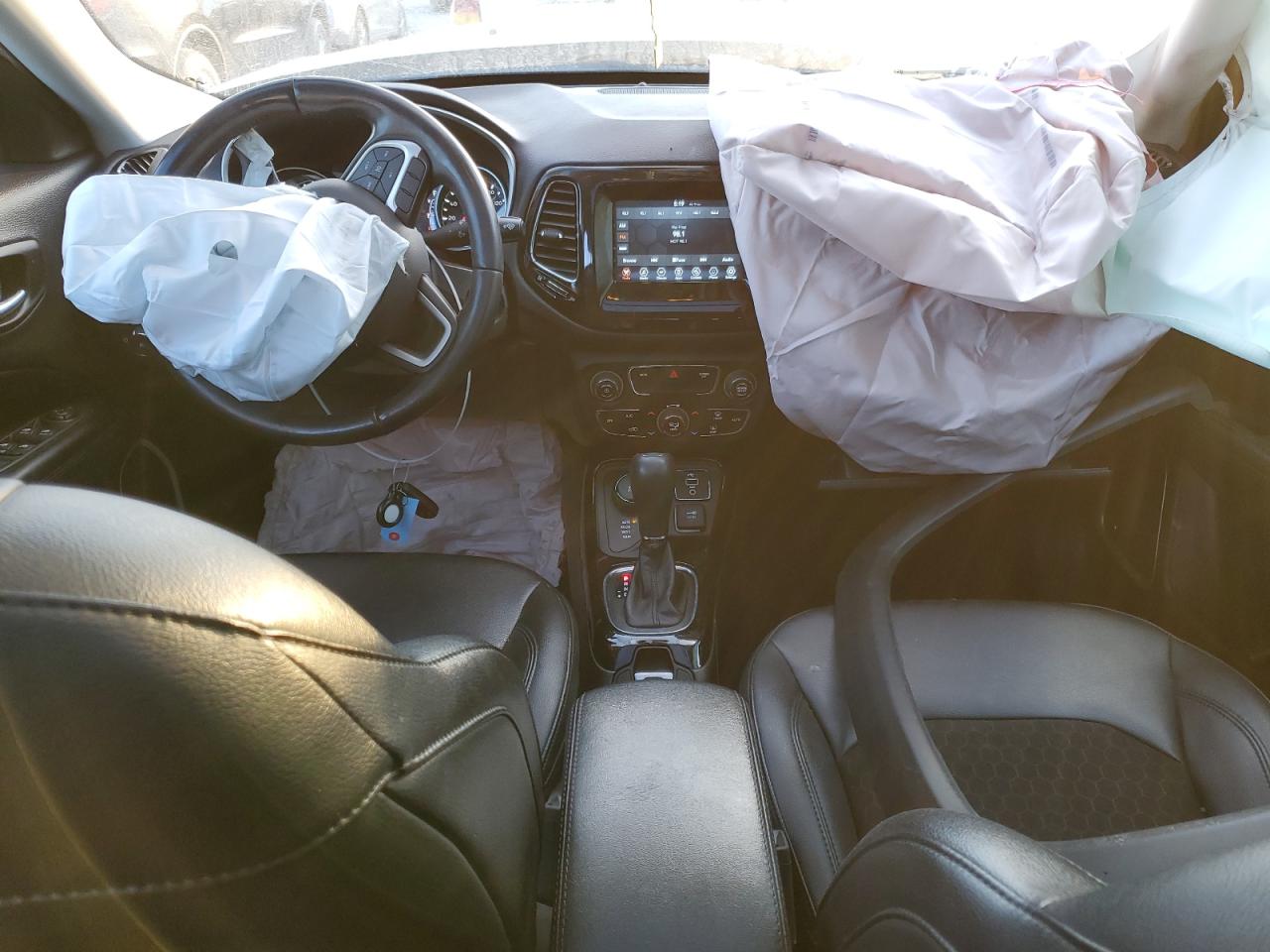 2021 Jeep Compass - Image 8