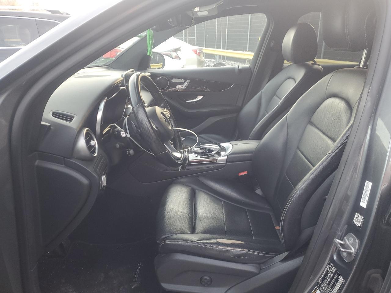 2017 Mercedes-Benz GLC - Image 7