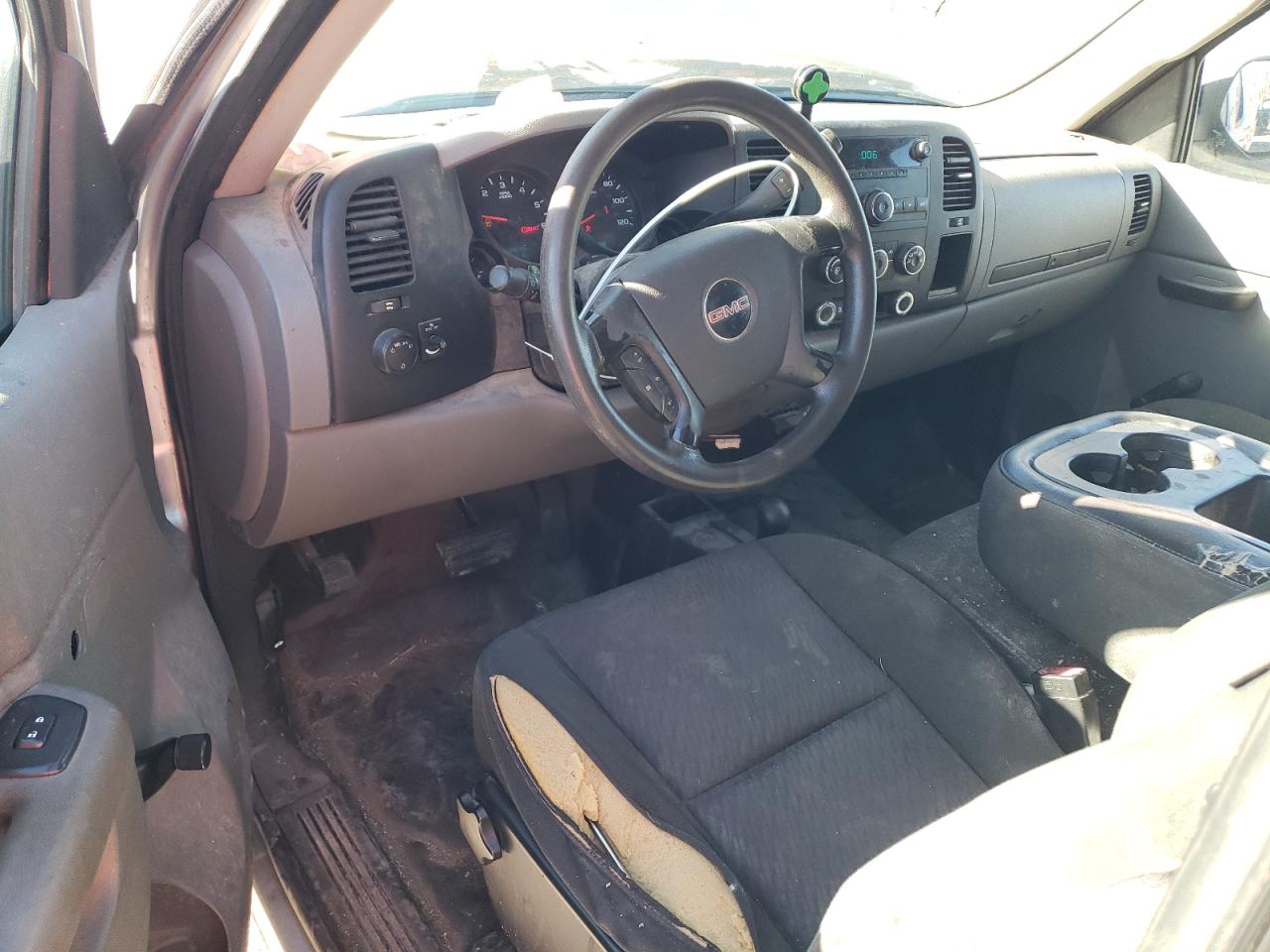 2010 GMC Sierra - Image 8