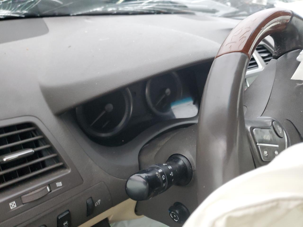 2012 Lexus ES - Image 9