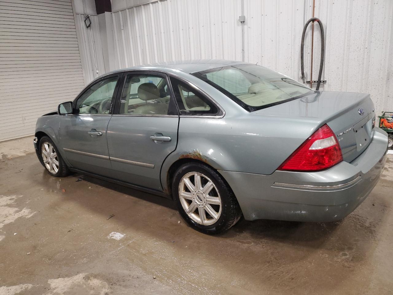 2006 Ford Five Hundred - Image 2