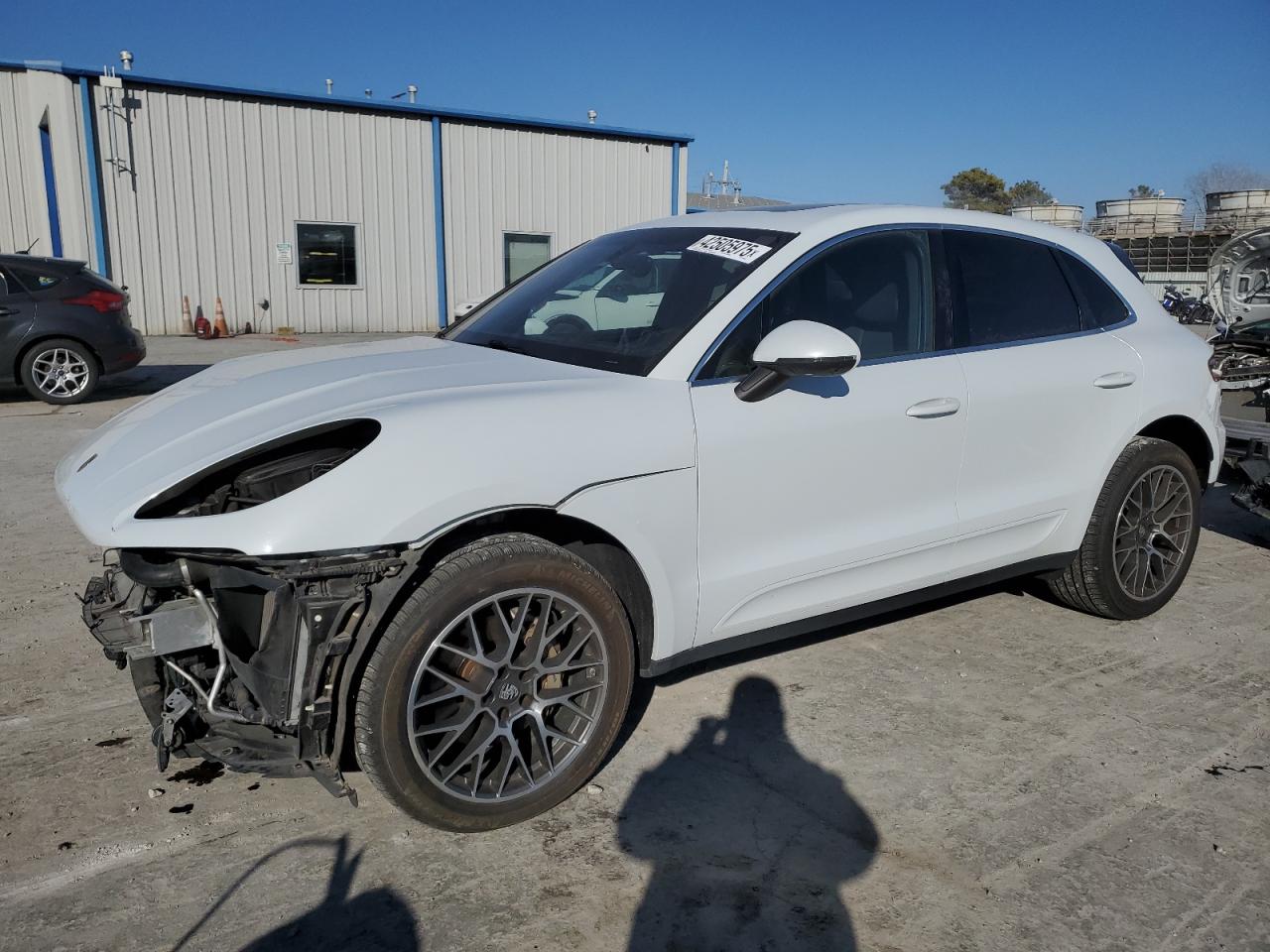 2016 Porsche Macan - Image 1