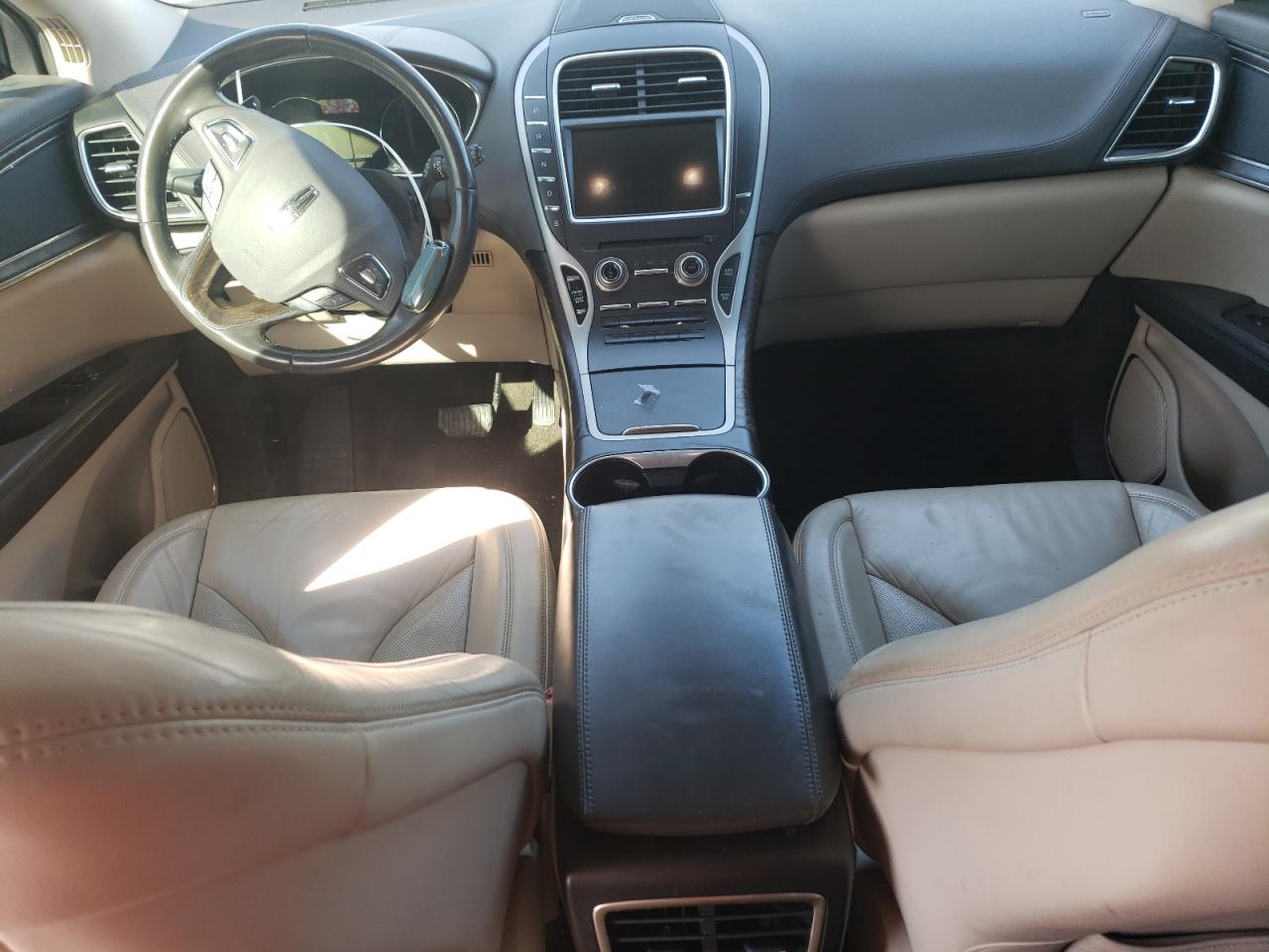 2016 Lincoln MKX - Image 8