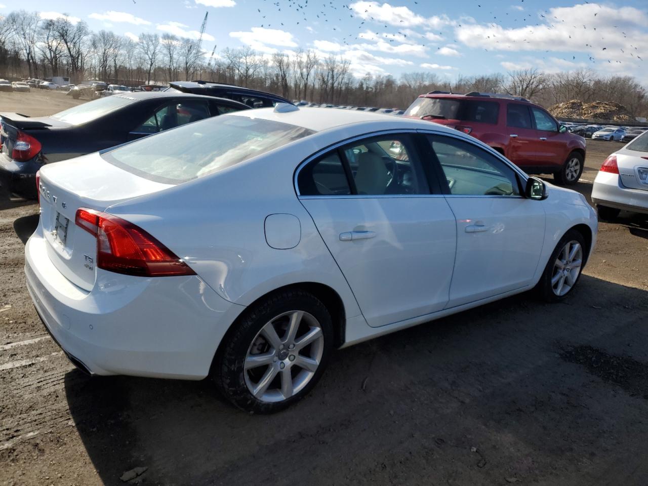 2016 Volvo S60 - Image 3