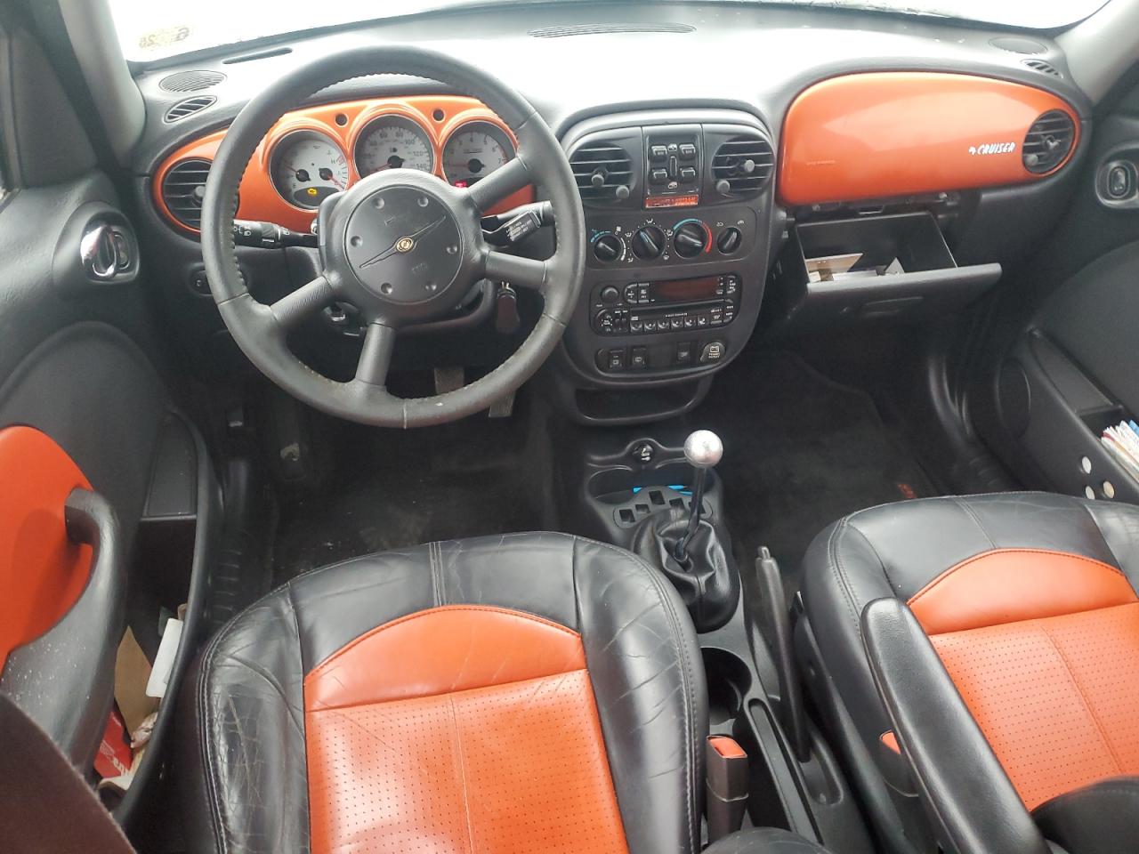 2003 Chrysler PT Cruiser - Image 8